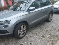 Grau Gebraucht 2019 Skoda Karoq SUV | 19.999 € (Fairer Preis)