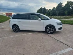 Weiß Gebraucht 2020 Citroën C4 SpaceTourer Shine Van / Kleinbus | 16.500 € (Fairer Preis)