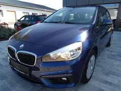 Mediterranblau metallic Gebraucht 2014 BMW 218 Van / Kleinbus | 5.500 € (Teuer)
