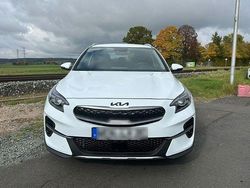 Weiß Gebraucht 2022 Kia XCeed Spirit SUV | 20.985 € (Fairer Preis)