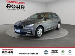 Graphite grau metallic Gebraucht 2025 Skoda Fabia Selection Limousine | 20.880 € (Guter Preis)