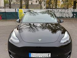 Schwarz Gebraucht 2022 Tesla Model Y Long Range AWD SUV | 36.500 € (Fairer Preis)