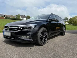 Schwarz Gebraucht 2024 VW Passat Business Kombi | 33.900 € (Teuer)