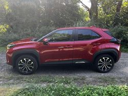 Rot Gebraucht 2023 Toyota Yaris Cross Team SUV | 24.999 € (Fairer Preis)