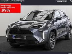 Grau Gebraucht 2025 Toyota Yaris Cross SUV | 30.990 € (Fairer Preis)