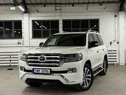 Weiß Gebraucht 2018 Toyota Land Cruiser SUV | 69.900 €