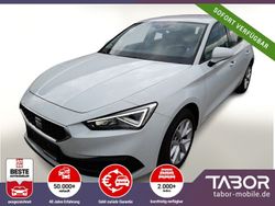Weiss Gebraucht 2020 Seat Leon Style Limousine | 17.388 € (Fairer Preis)