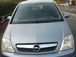 Silber Gebraucht 2007 Opel Meriva Edition Van / Kleinbus | 2.150 € (Fairer Preis)