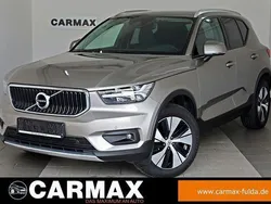 Grau Gebraucht 2020 Volvo XC40 Momentum SUV | 23.200 € (Fairer Preis)
