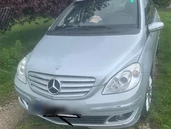 Silber Gebraucht 2005 Mercedes B150 Van / Kleinbus | 2.100 €