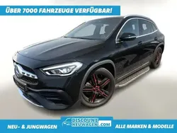 Nachtschwarz Gebraucht 2020 Mercedes 200 AMG line SUV | 33.091 € (Teuer)