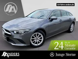 Mountaingrau Gebraucht 2022 Mercedes CLA200 Kombi | 24.934 € (Guter Preis)