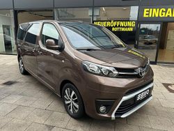Braun Gebraucht 2018 Toyota Proace Team Van / Kleinbus | 22.900 € (Guter Preis)