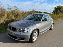 Grau Gebraucht 2009 BMW 125 Coupé Comfort Edition Coupé | 10.999 €