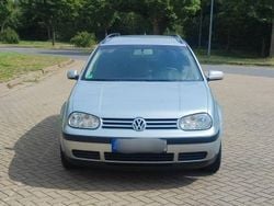 Silber Gebraucht 2003 VW Golf IV Kombi | 1.500 € (Guter Preis)