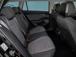 Schwarz Gebraucht 2024 Skoda Superb Kombi | 32.499 € (Guter Preis)