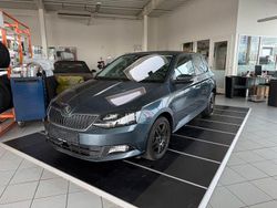 Grau Gebraucht 2016 Skoda Fabia Joy Limousine | 11.290 € (Fairer Preis)