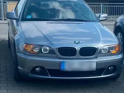 Grau Gebraucht 2006 BMW 318 Cabriolet Cabrio | 8.500 €