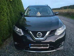 Schwarz Gebraucht 2016 Nissan X-Trail Tekna SUV | 9.500 € (Guter Preis)