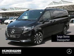 Obsidianschwarz metallic Gebraucht 2024 Mercedes V300 Avantgarde Van / Kleinbus | 73.720 €