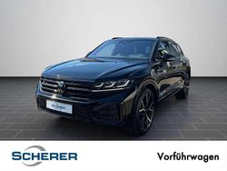 Grenadillschwarz metallic Gebraucht 2025 VW Touareg R-line SUV | 103.989 €