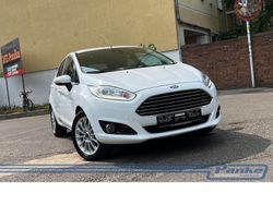 Weiß Gebraucht 2014 Ford Fiesta Individual Kleinwagen | 6.480 € (Guter Preis)