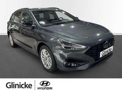 Cypress green Gebraucht 2024 Hyundai i30 Advantage Kombi | 28.290 € (Teuer)
