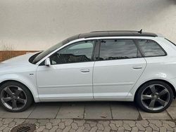 Weiß Gebraucht 2011 Audi A3 Ambition Limousine | 11.600 € (Teuer)