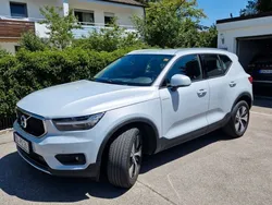 Silber Gebraucht 2020 Volvo XC40 Momentum SUV | 20.600 € (Superpreis)