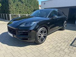 Schwarz Gebraucht 2023 Porsche Cayenne SUV | 105.600 €