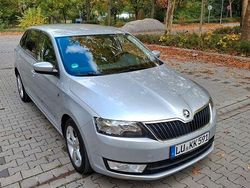Silber Gebraucht 2015 Skoda Rapid Drive Limousine | 9.100 € (Guter Preis)
