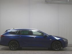 Nautic blau (metallic) Gebraucht 2021 Opel Insignia Ultimate Kombi | 9.980 € (Superpreis)