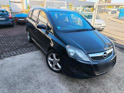 Schwarz Gebraucht 2008 Opel Zafira Van / Kleinbus | 3.000 € (Fairer Preis)