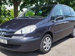 Grau Gebraucht 2005 Peugeot 807 Van / Kleinbus | 4.550 €
