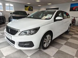 Weiß Gebraucht 2019 Peugeot 308 Active Kombi | 10.950 € (Fairer Preis)