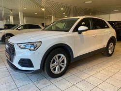 Weiß Gebraucht 2020 Audi Q3 Basis SUV | 19.950 € (Guter Preis)