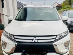 Weiß Gebraucht 2019 Mitsubishi Eclipse Cross Top SUV | 15.800 € (Etwas zu teuer)