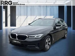 Schwarz Gebraucht 2022 BMW 520 Performance Kombi | 30.990 € (Guter Preis)