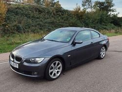 Grau Gebraucht 2007 BMW 325 Shadowline Coupé | 3.999 € (Superpreis)