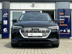 Brillantschwarz Gebraucht 2022 Audi e-tron Ambiente SUV | 28.950 € (Superpreis)