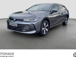Grau Neu 2025 VW Passat Business Kombi | 51.820 € (Teuer)