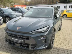 Blau Neu 2025 Cupra Terramar SUV | 43.490 € (Etwas zu teuer)