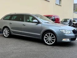Grau Gebraucht 2012 Skoda Superb Kombi | 11.990 € (Etwas zu teuer)