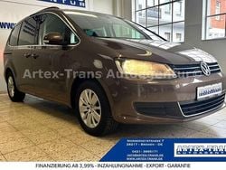 Braun Gebraucht 2011 VW Sharan Van / Kleinbus | 7.290 € (Fairer Preis)
