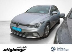 Silber Gebraucht 2023 VW Golf VIII Life Limousine | 23.970 € (Guter Preis)