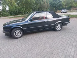 Schwarz Gebraucht 1986 BMW 325 Cabriolet Cabrio | 23.755 €
