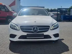 Weiß Gebraucht 2019 Mercedes C180 Limousine | 21.200 € (Fairer Preis)