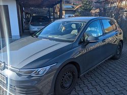 Grau Gebraucht 2020 VW Golf VIII Kleinwagen | 18.000 € (Superpreis)