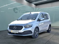 Silber Gebraucht 2025 Mercedes T180 Van / Kleinbus | 35.990 €