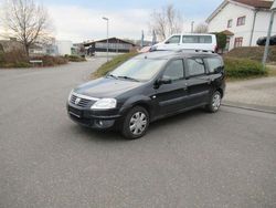 Schwarz Gebraucht 2011 Dacia Logan MCV Lauréate Kombi | 5.600 € (Teuer)